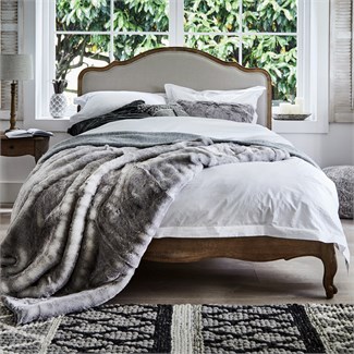 Beds | Luxury Designer Bed | Feather & Black